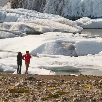 Fjallsjokull glacier and icebergs. Southeast area. Iceland landscape, License Type: media, Download Time: 2026-01-27T15:43:34.000Z, User: LP_YKhanna, Editorial: false, purchase_order: 65050 - Digital Destinations and Articles, job: LP, client: App Content, other: Yuvraj Khanna