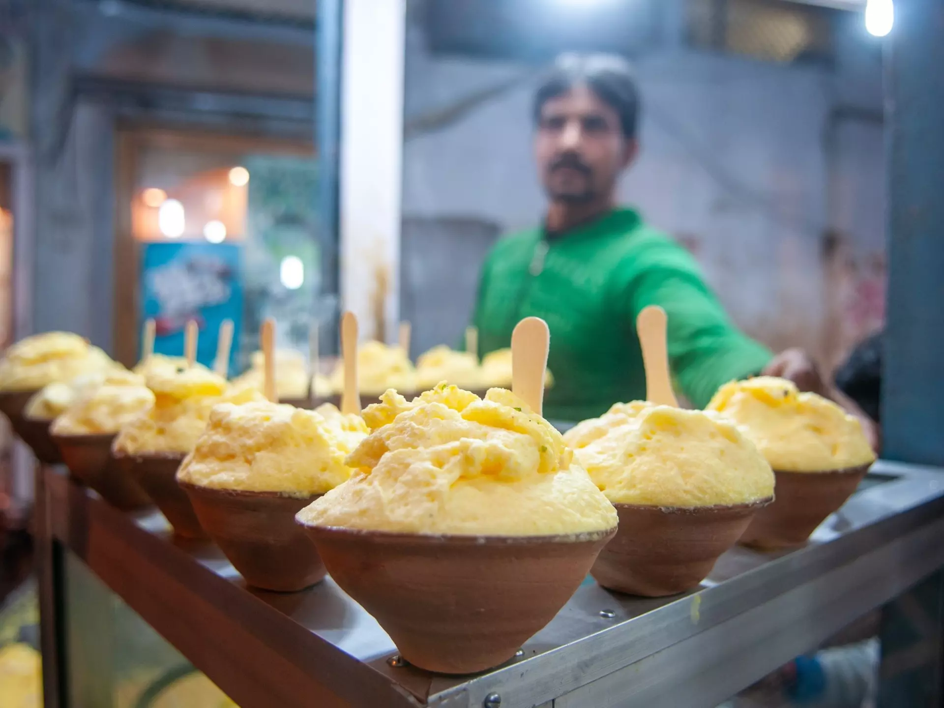 Pots of malaiyo – chilled, aerated milk – for sale in Varanasi, Uttar Pradesh. PradeepGaurs/Shutterstock