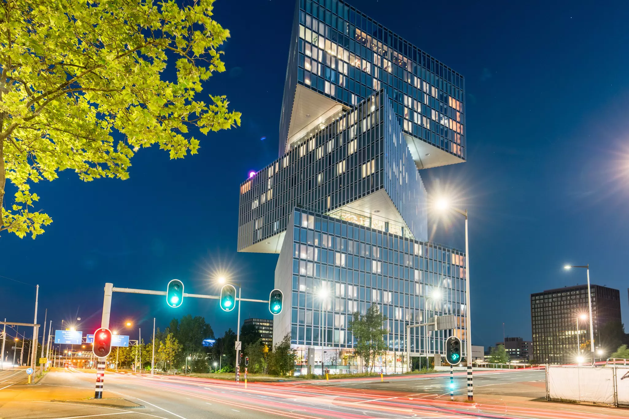 Heading beyond the city center opens a world of discoveries, like Amsterdam RAI hotel © Koen Smilde / Courtesy of amsterdam&partners