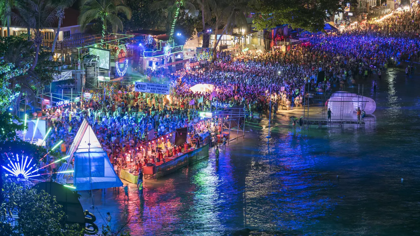 Crowds at the Full Moon Party at Hat Rin, Koh Pha-Ngan
