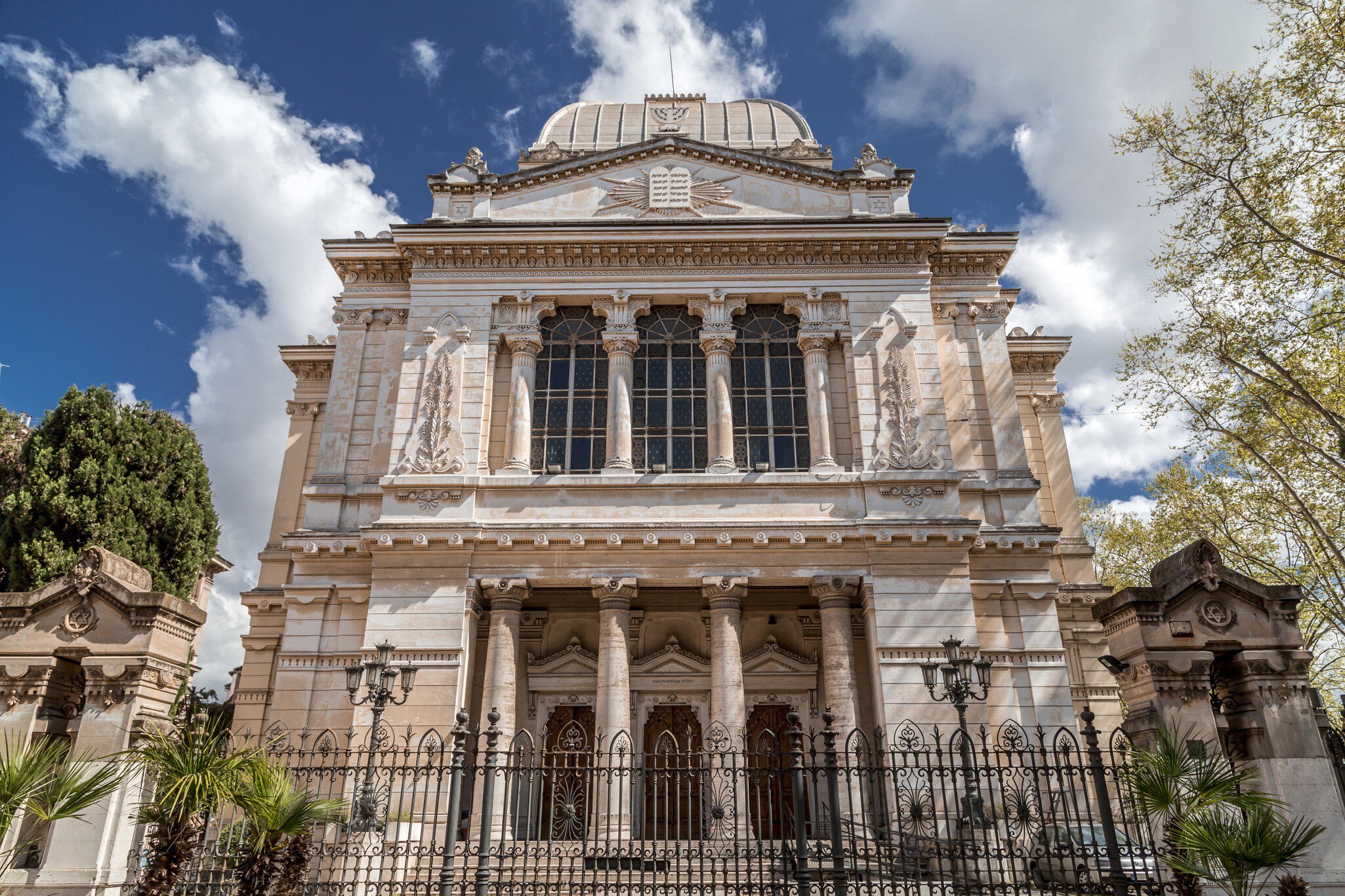 Exterior view of the Tempio Maggiore or The Great Synagogue in the Jewish Ghetto in Rome, Italy.