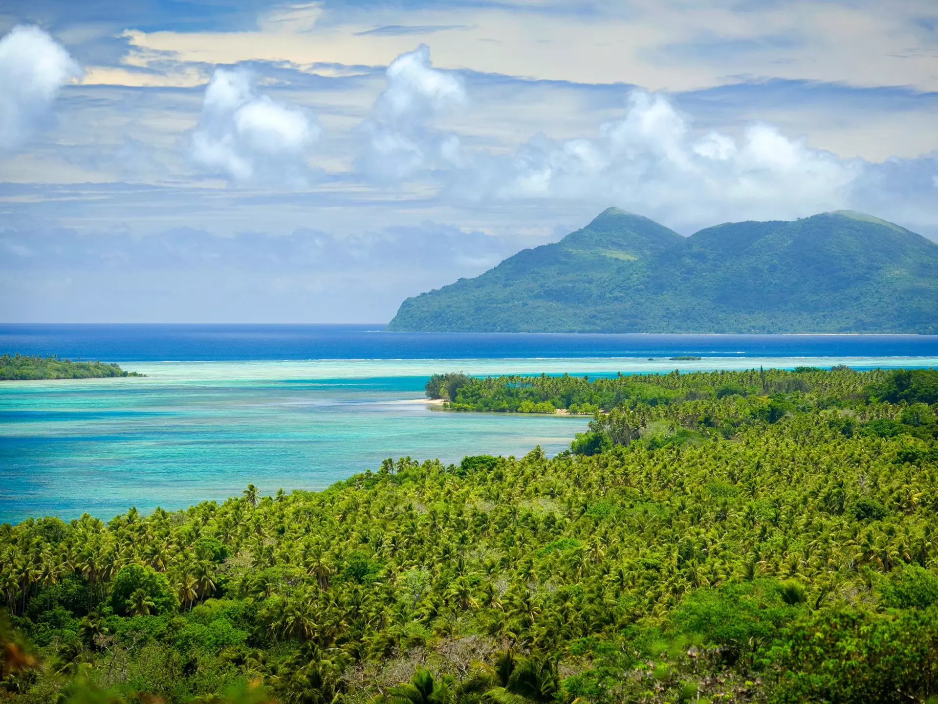 Here are the best islands to visit in Vanuatu.