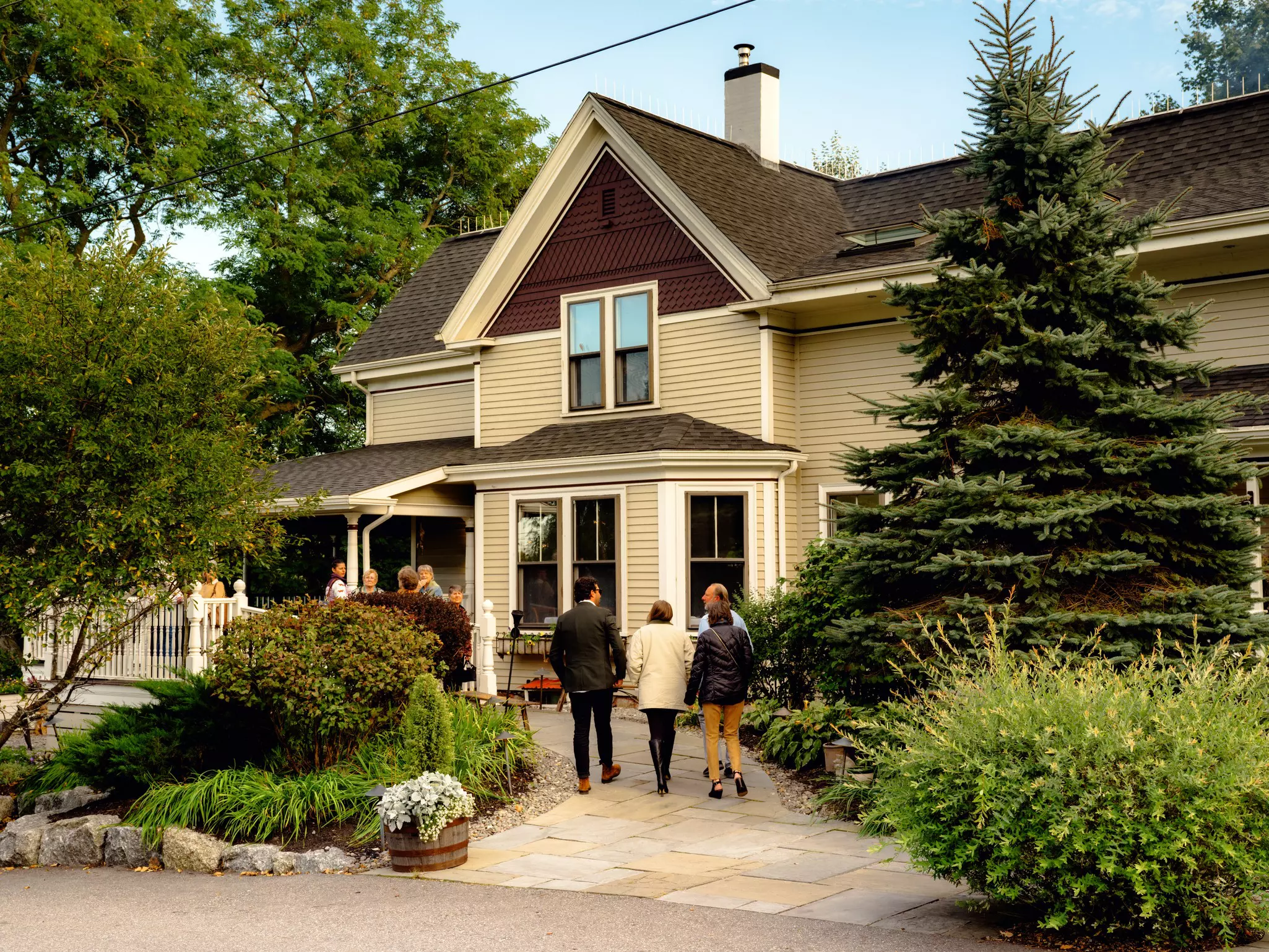Guests arriving at Primo for dinner service