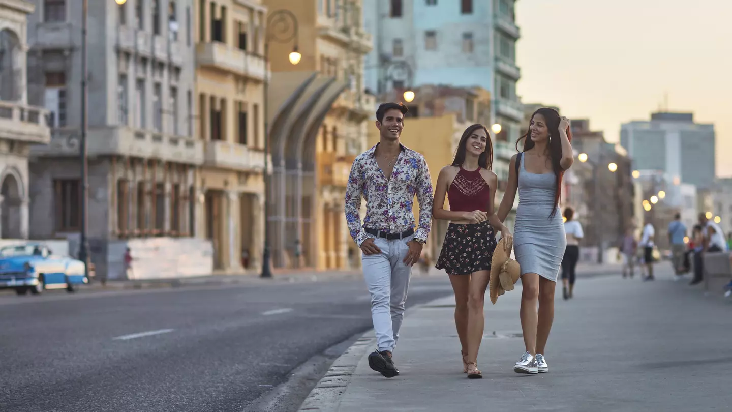 Getting to the heart of Havana's neighborhoods will take you past everything from faded 1950s glamor to late-night salsa sessions © xavierarnau / Getty Images