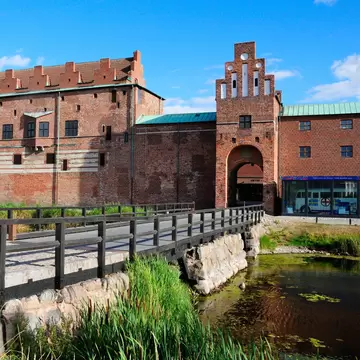 Malmo, Sweden - August 5, 2018 - 16th century MalmÃ¶hus (Castle) now housing MalmÃ¶ Museer museum  License Type: media  Download Time: 2023-06-25T09:06:09.000Z  User: hannahblackie10  Is Editorial: Yes  purchase_order: 56530/Global Publishing WIP  