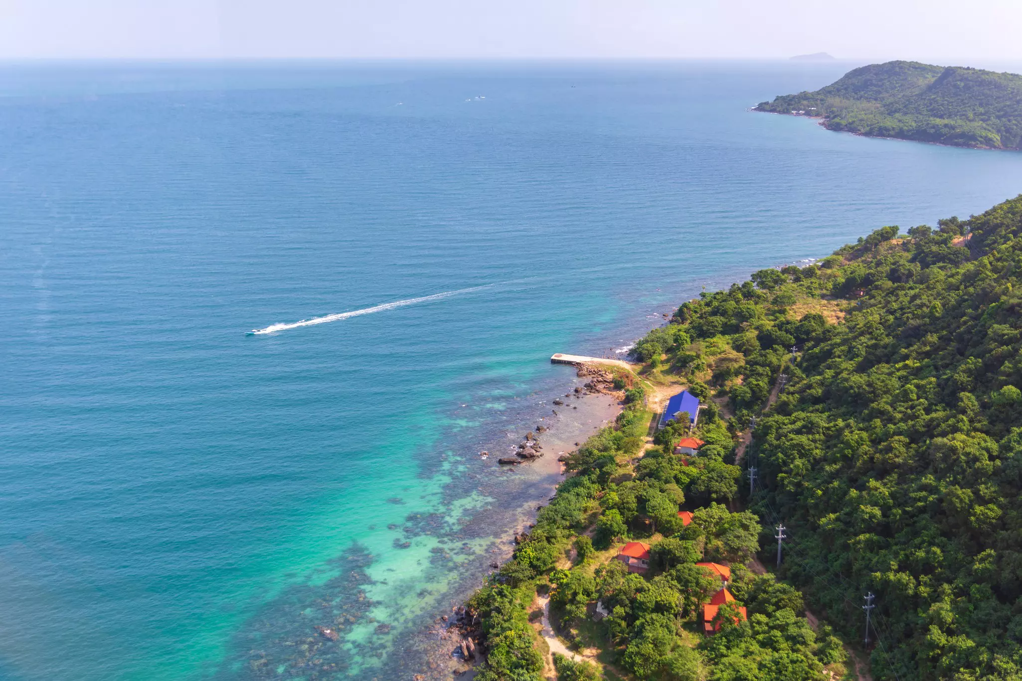 View over Hon Thom Island coast from Phu Quoc cable car. 