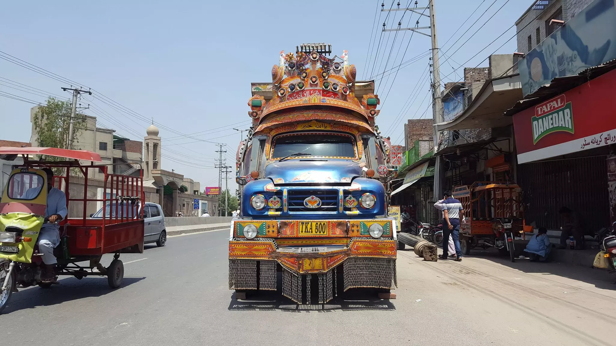 Heavily decorated trucks brighten up any journey © Shahzaib Damn Cruze / Shutterstock
