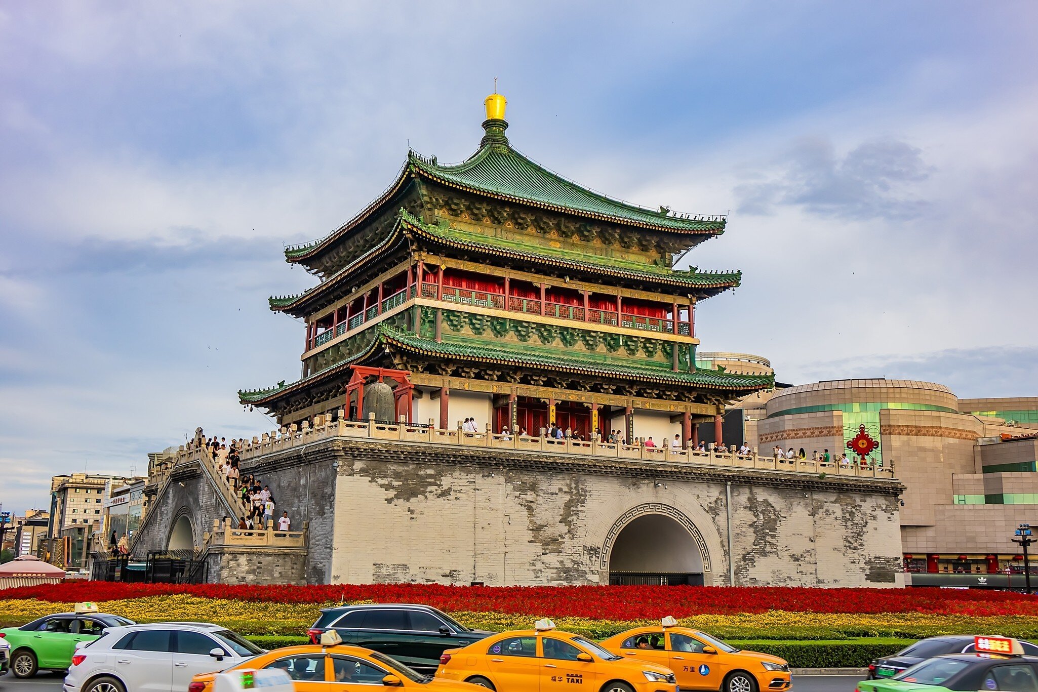 XI’AN, CHINA - JULY 27, 2023: Bell Tower of Xi'an (1384) -is a symbol of the city of Xi'an and one of the grandest of its kind in China. , License Type: media, Download Time: 2026-08-27T15:14:53.000Z, User: LP_NZhan, Editorial: true, purchase_order: 65050 - Digital Destinations and Articles, job: App Content, client: Lonely Planet App, other: Nadine Zhan