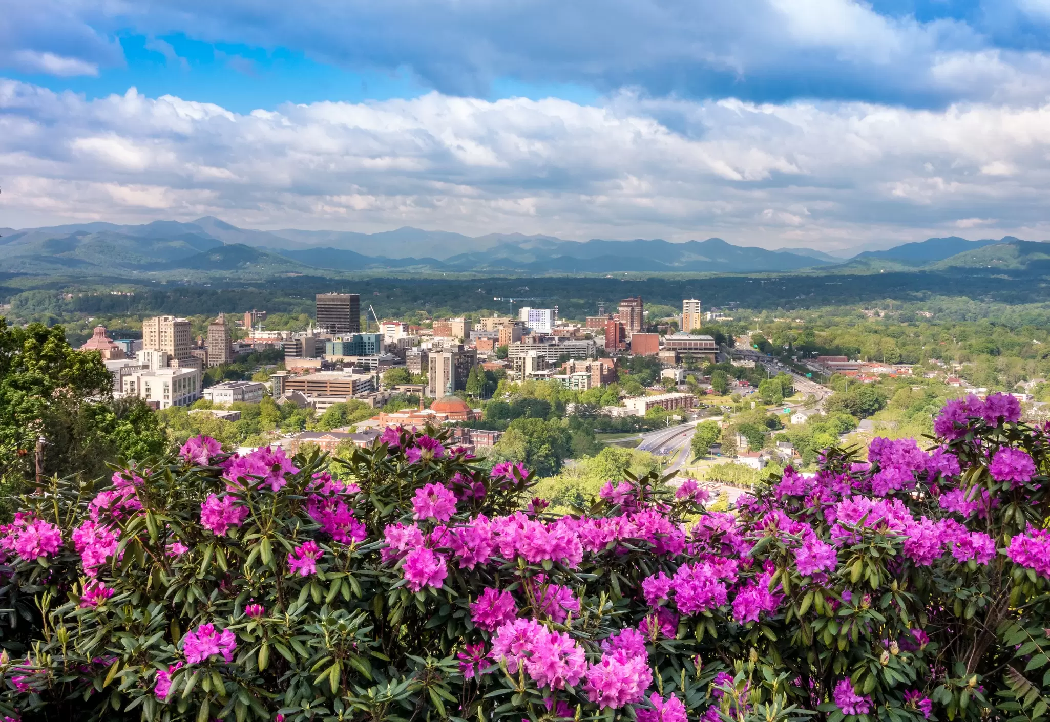 Experience the best of Asheville, North Carolina, with our guide to the best things to do. jaredkay / Getty Images