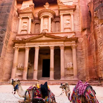 Jordan has so many amazing sights like Petra, wadi rum, jerash and the dead sea