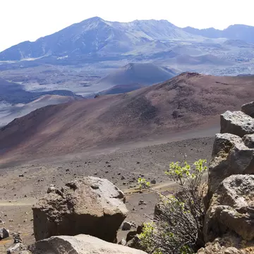 View of the crater from the Sliding Sands Trail, Haleakala National Park.