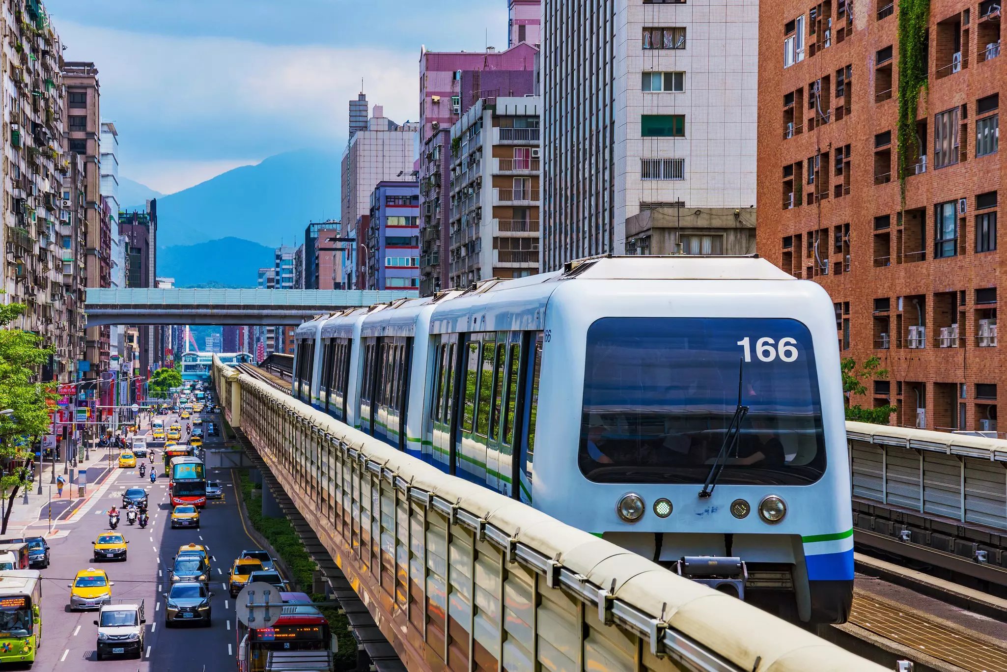 Help keep Taipei's MRT clean by following rules about food and drink on board © asiastock / Shutterstock