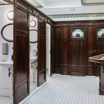 Down a hard-to-find stairway, the newly renovated art nouveau Lavatory Madeleine astonishes © Michiel Stock / courtesy Lavatory Madeleine