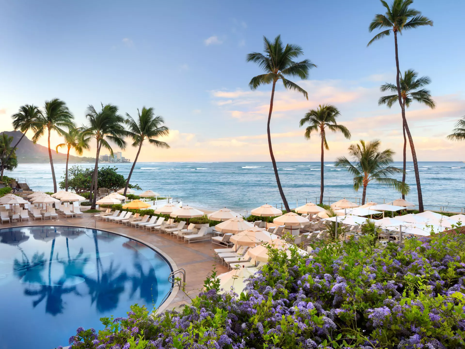 Courtesy images from Halekulani/The Leading Hotels of the World in Honolulu, Hawai‘i. Descriptions in file names.
To be used in "These Honolulu hotels combine luxury with local Hawaiian experiences" - by Ann Douglas Lott

Contact Noelle Kudelko nkudelko@lhw.com if you need more information