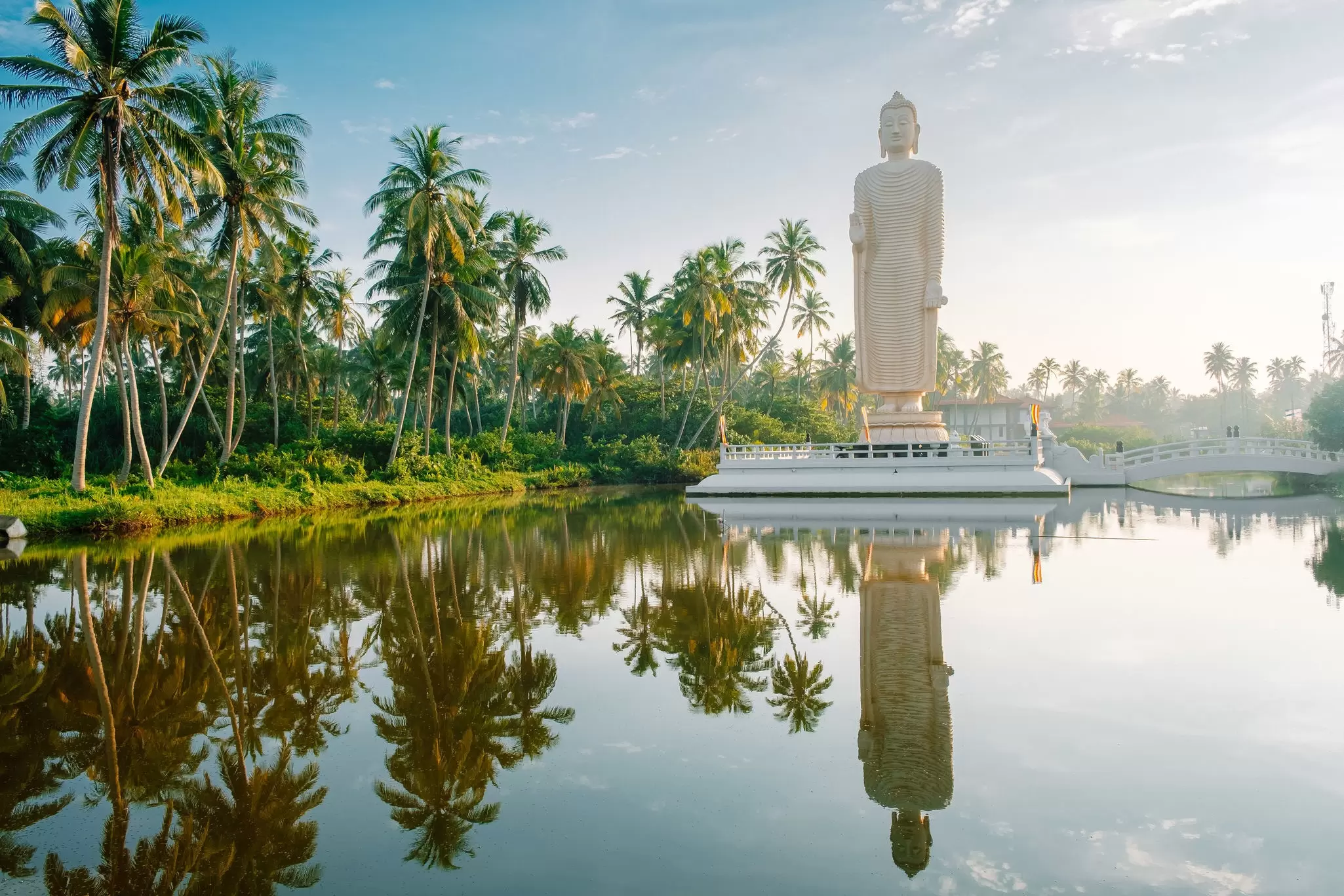 Sri Lanka has made great strides to recover from so many hardships, this most recent setback should not keep you away. Ffilipovich / Getty Images