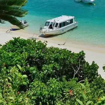Kabira Bay, the sea of Ishigaki Island in Okinawa, Japan, License Type: media, Download Time: 2026-02-04T18:55:02.000Z, User: fabricencoredesign31, Editorial: false, purchase_order: 56530 - Guidebooks, job: Global Publishing-WIP, client: Okinawa & the Southwest Islands 1, other: Fabrice Robin