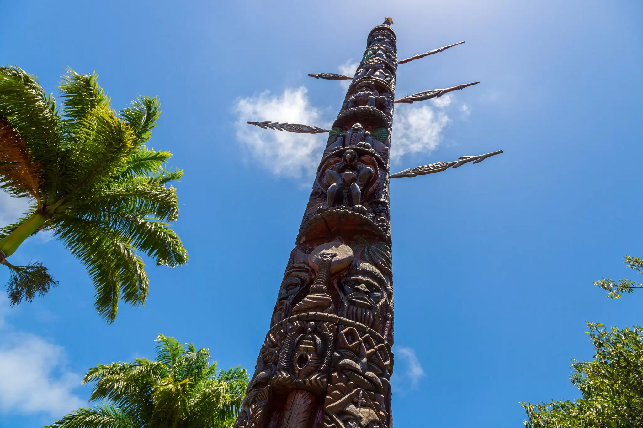 A Kanak totem pole in city centre Noumea. maloff/Shutterstock