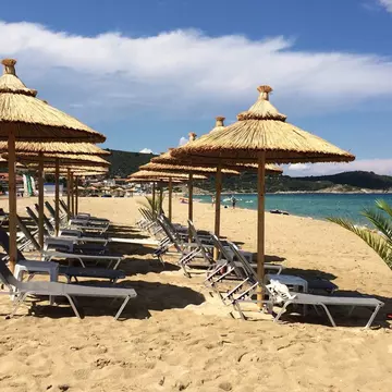 Photo Taken In Budapest, Hungary
733492963
Outdoors, Nature, Thatched Roof, Sand, No People, Water, Horizon Over Water, Sunlight, Absence, Day, Budapest, Beauty In Nature, Tranquil Scene, Sky, Hungary, Scenics, Sea, Tranquility, Beach, Horizontal Image