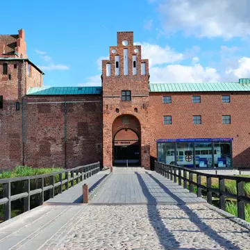 Malmo, Sweden - August 5, 2018 - 16th century MalmÃ¶hus (Castle) now housing MalmÃ¶ Museer museum  License Type: media  Download Time: 2023-05-17T23:45:22.000Z  User: kparker52331  Is Editorial: Yes  purchase_order:   