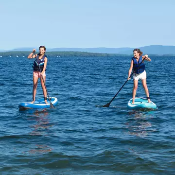 default
Paddle boarding on Lake Winnipesaukee