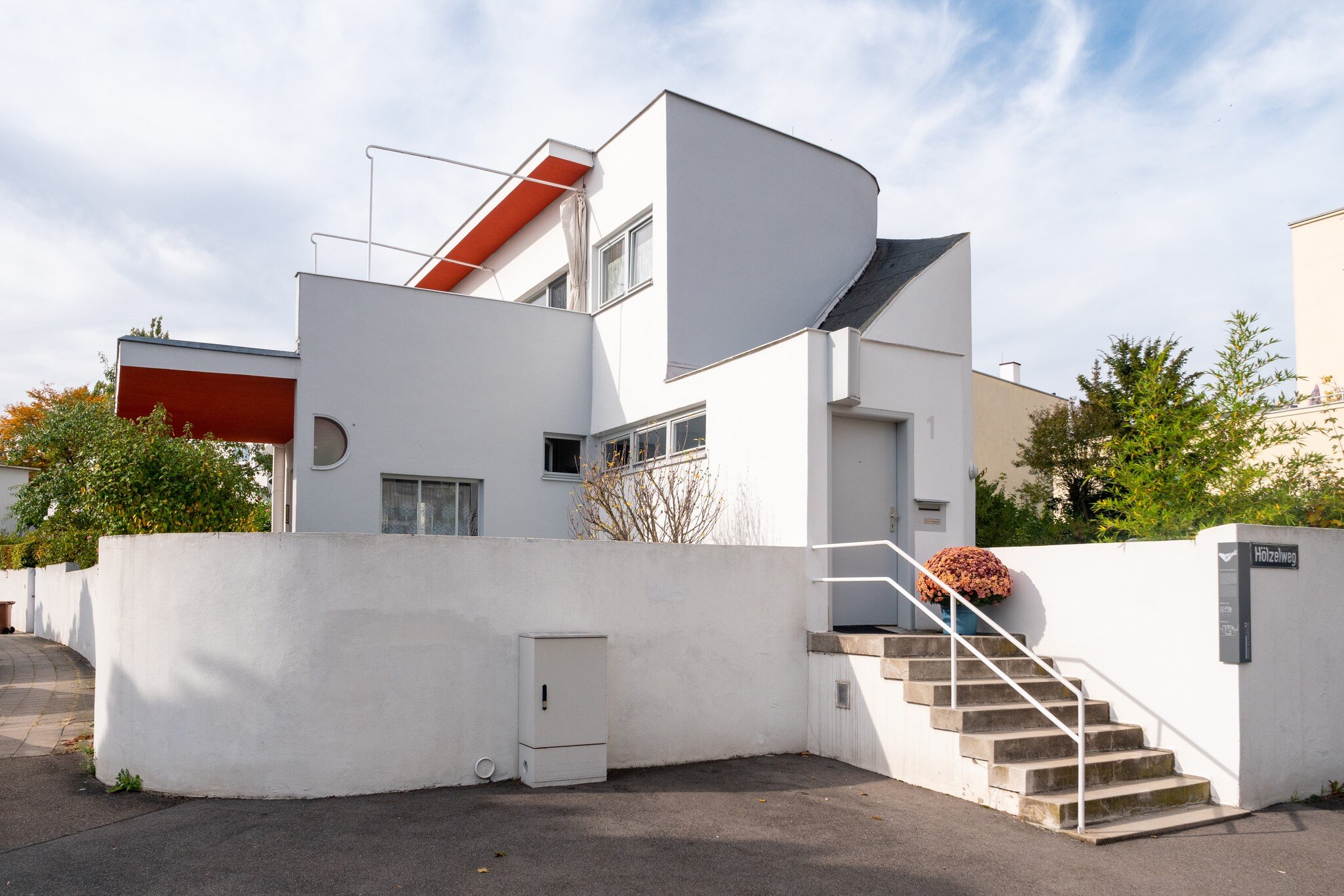 Exterior of the Weissenhof Siedlung a.k.a. Weissenhof Estate detached house by Hans Scharoun in Stuttgart, Germany. 