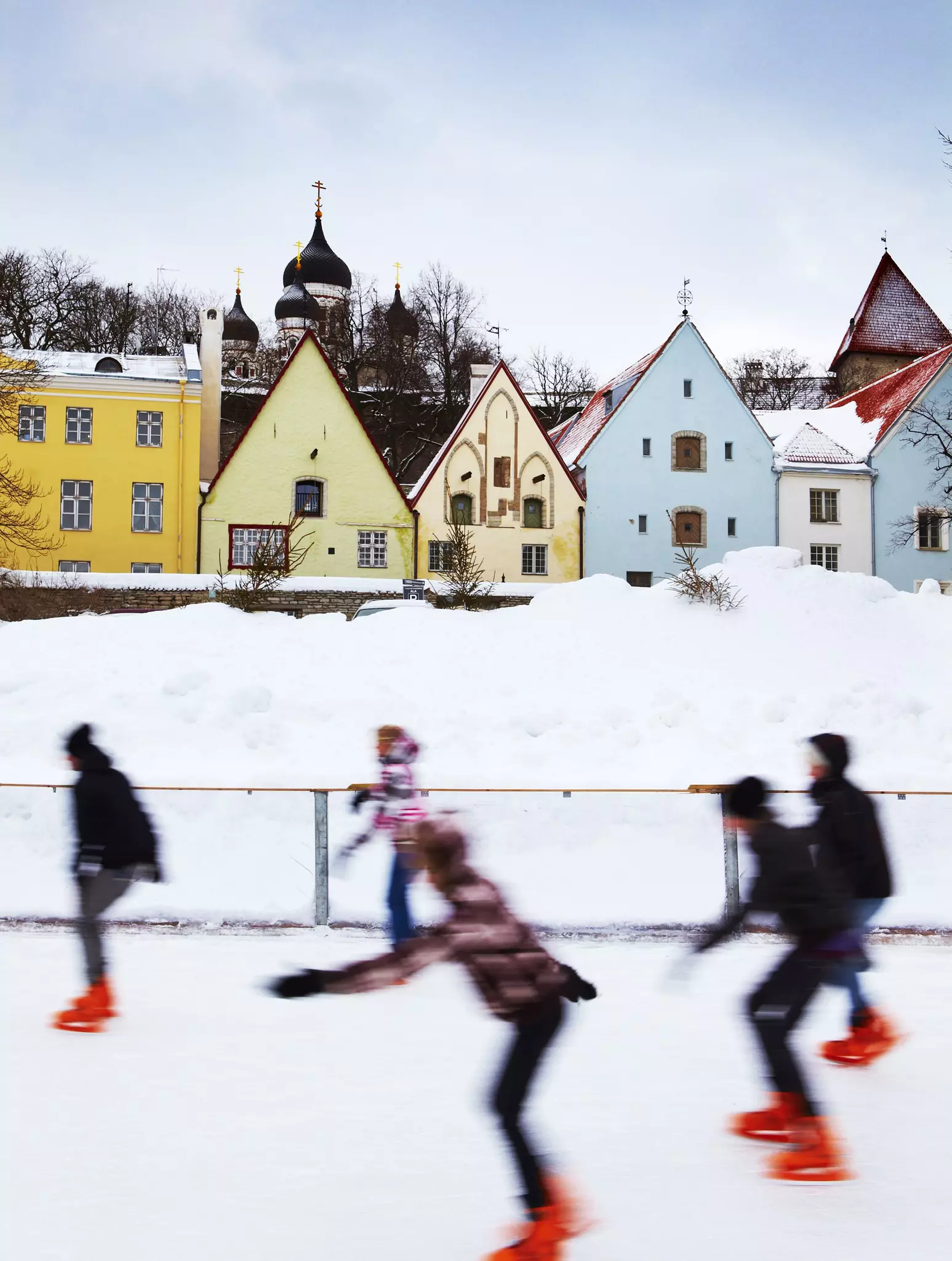 Ice skaters on a frozen square in Harju Street.
Lonely Planet Traveller Magazine, Issue 36, The Tallin cables
