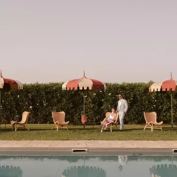 Photos by photographer Dos Más En La Mesa via Melissa Killian at Laconda Rossa in Capalbio, Tuscany
The ultimate wedding and honeymoon in Italy
Credit: Dos Más En La Mesa