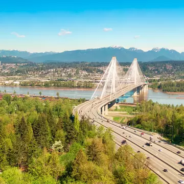 Port Mann Bridge on the Trans-Canada Highway (Hwy 1), Vancouver. EB Adventure Photography/Shutterstock