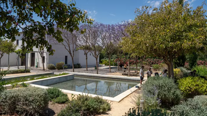 It's also perfect for picnics.