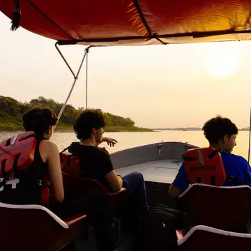 A boat ride on the Paraguay River, Asunción. María Magdalena Arréllaga for Lonely Planet
