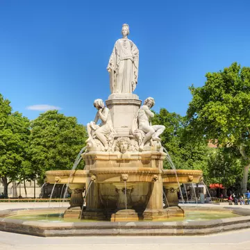 Charles de Gaulle Esplanade, Nimes