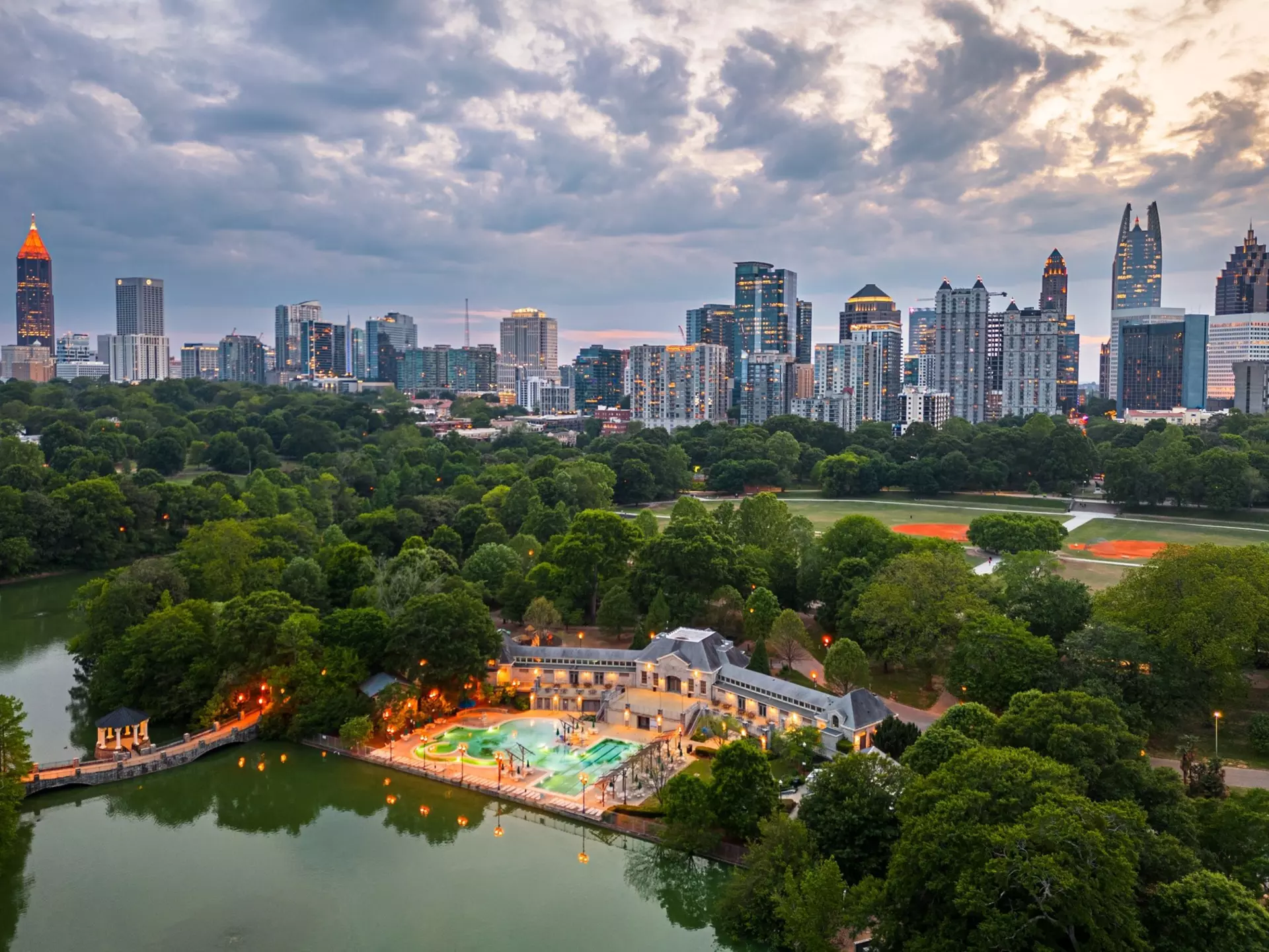 Choose the perfect time for your trip to Atlanta. Sean Pavone/Shutterstock