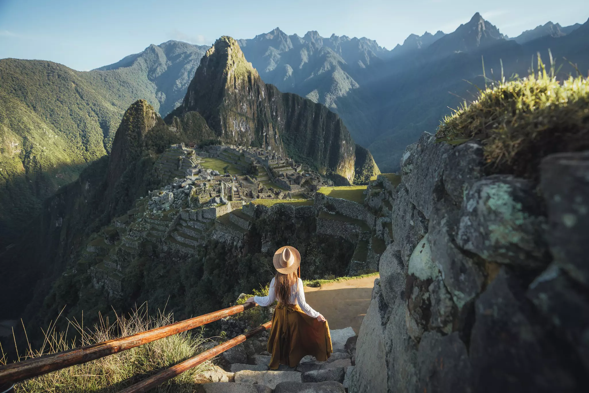 The 2-day Inca Trail option is an incredible hike to Machupicchu, in the midst of a tropical mountain forest © Emilie Ristevski / Photo courtesy of Promperu