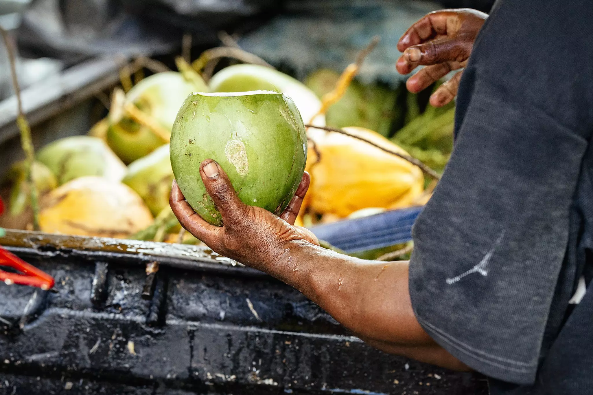 Supermarkets and local food stalls are good ways to save money in St Lucia © MARJA SCHWARTZ / Getty Images