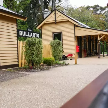 Daylesford, Victoria, Australia, October 2025. Heritage train on the Daylesford Spa Country Railway approaches Bullarto Station, the highest operating railway station in Victoria.