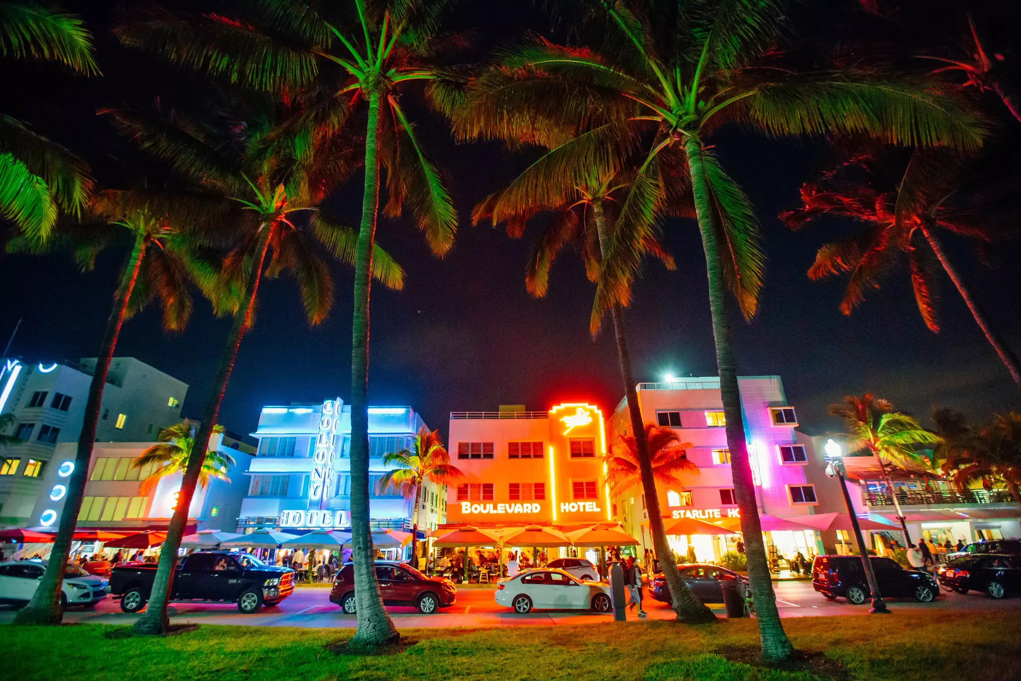 At the end of your 1600-mile jaunt down the East Coast lies Miami’s uber-stylish South Beach © Alexander Spatari / Getty Images