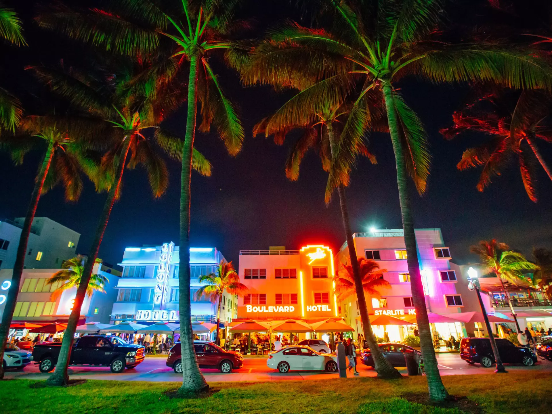 At the end of your 1600-mile jaunt down the East Coast lies Miami’s uber-stylish South Beach © Alexander Spatari / Getty Images