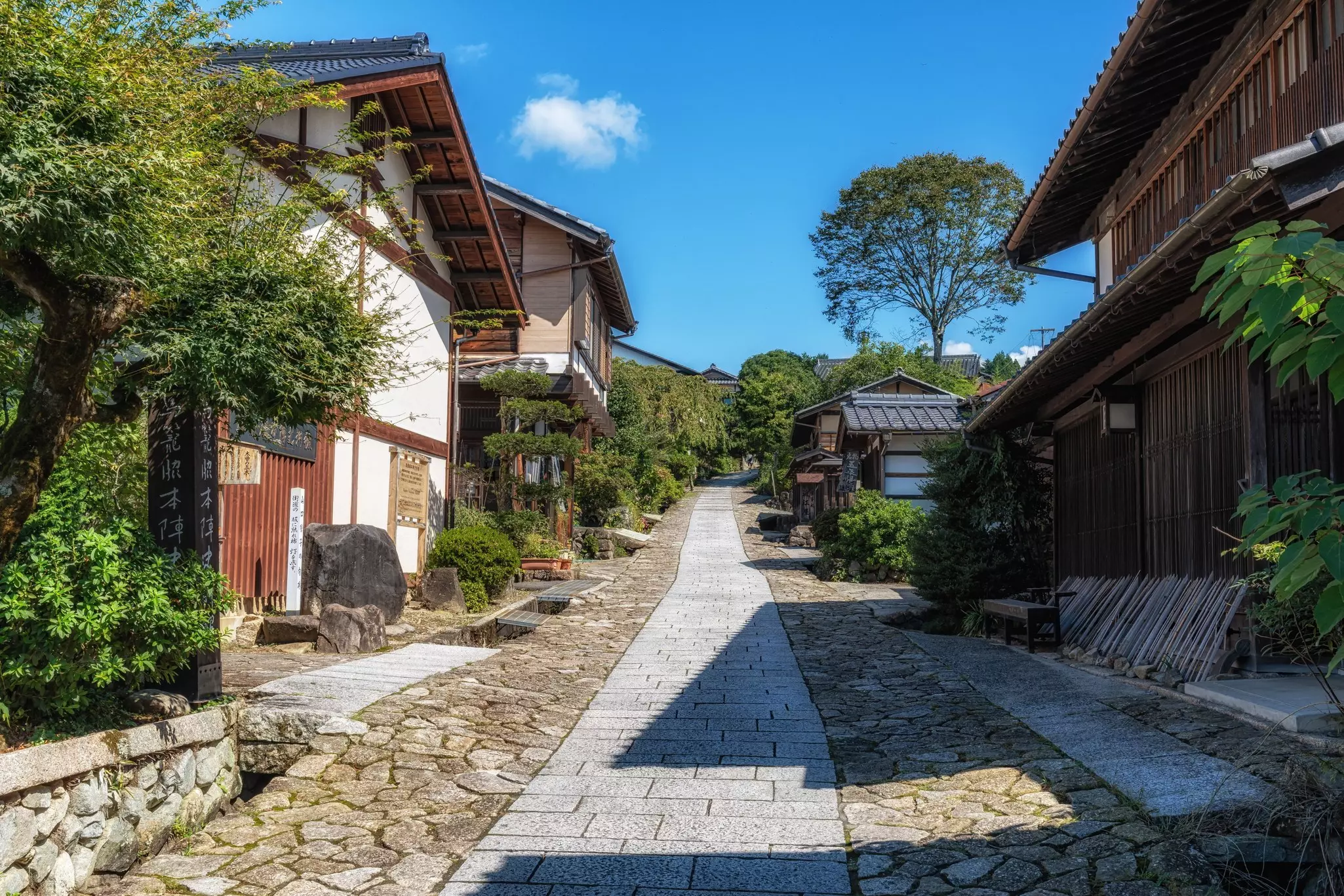 Nakasendo_magome.jpg
