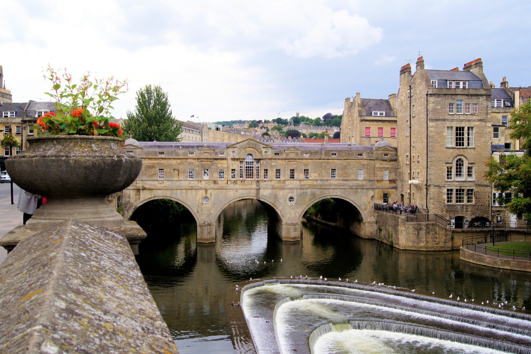 The landmark Pulteney Bridge in the English city of Bath, License Type: media, Download Time: 2025-10-09T14:16:55.000Z, User: rhylton_redventures, Editorial: false, purchase_order: 65050 - Digital Destinations and Articles, job: Lonely Planet, client: newsletter, other: Rhianydd Hylton