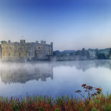Leeds castle at dawn