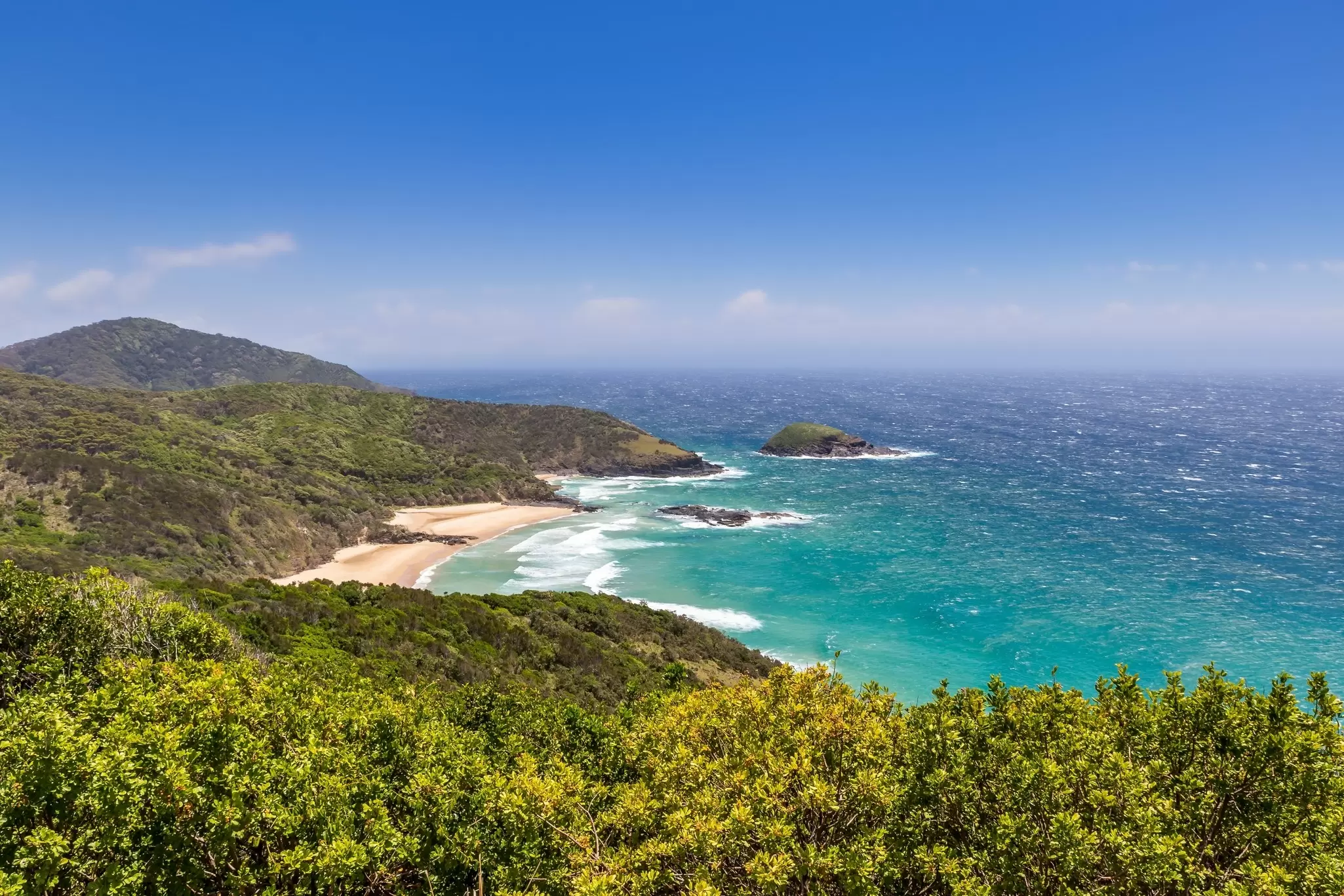The South Pacific Ocean Coast in New South Wales, Australia. Maximiliane Wagner/Shutterstock