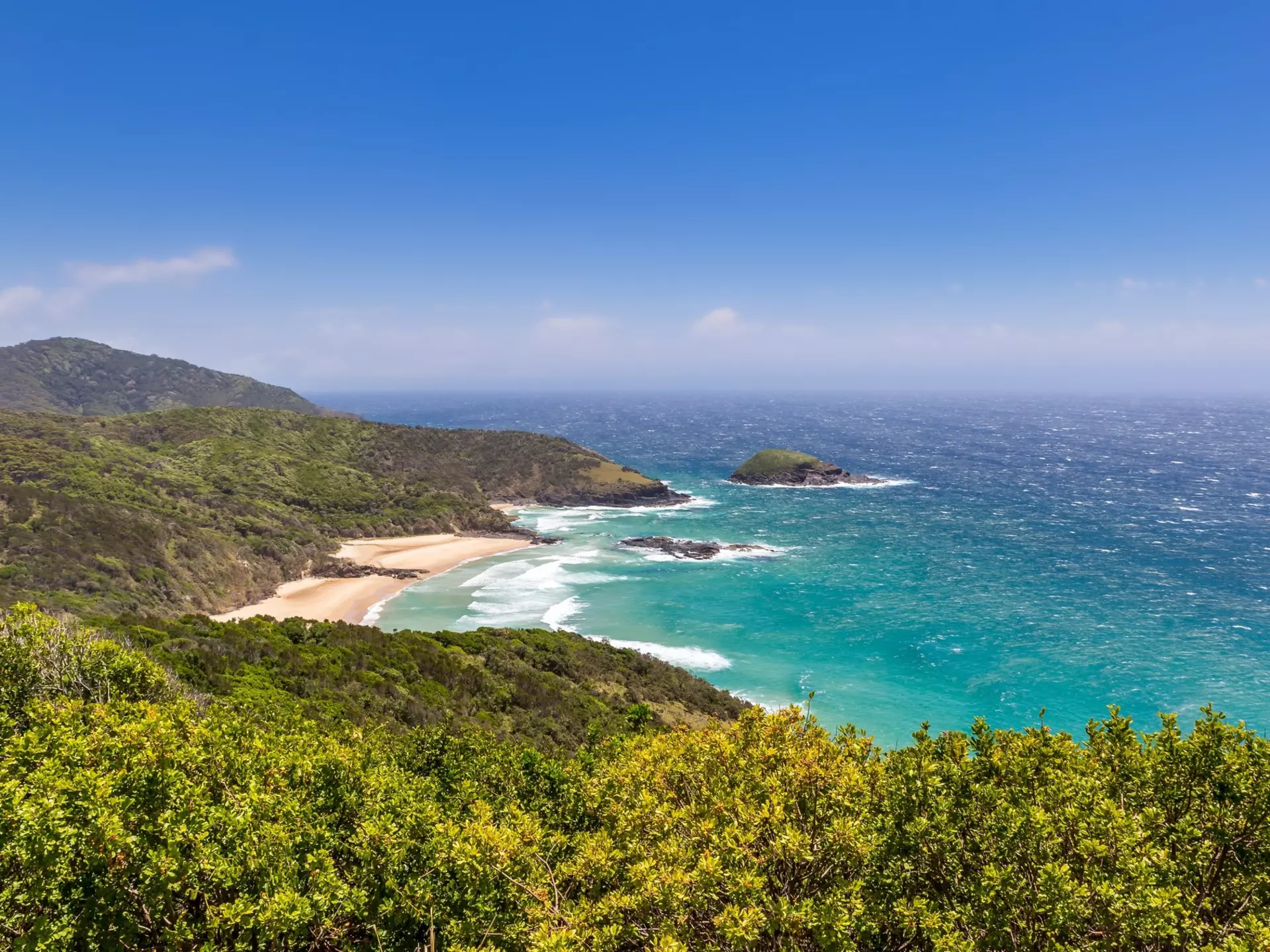 The South Pacific Ocean Coast in New South Wales, Australia. Maximiliane Wagner/Shutterstock