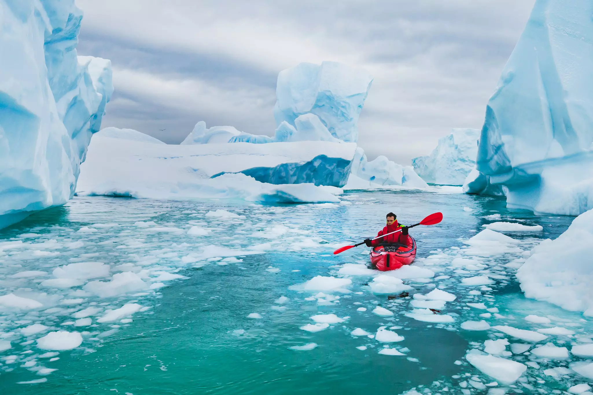 Kayaking in Antarctica. Song_about_summer / Shutterstock