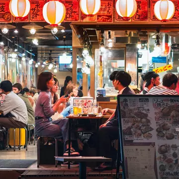 From budget booze to classy cocktails, here are our tips on the best places to drink in Japan's capital. Shutterstock