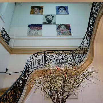 NEW YORK CITY, NY -26 JAN 2017- The Neue Galerie New York is an art museum located in the William Starr Miller House on Fifth Avenue in Manhattan. It houses the Woman in Gold painting by Klimt.
571583632
5th avenue, art, collection, editorial, exhibit, exhibition, fifth avenue, gallery, klimt, lauder, manhattan, museum, museum mile, neue galerie, new york, new york city, ny, nyc, painting, vienna, viennese, william starr miller house, woman in gold