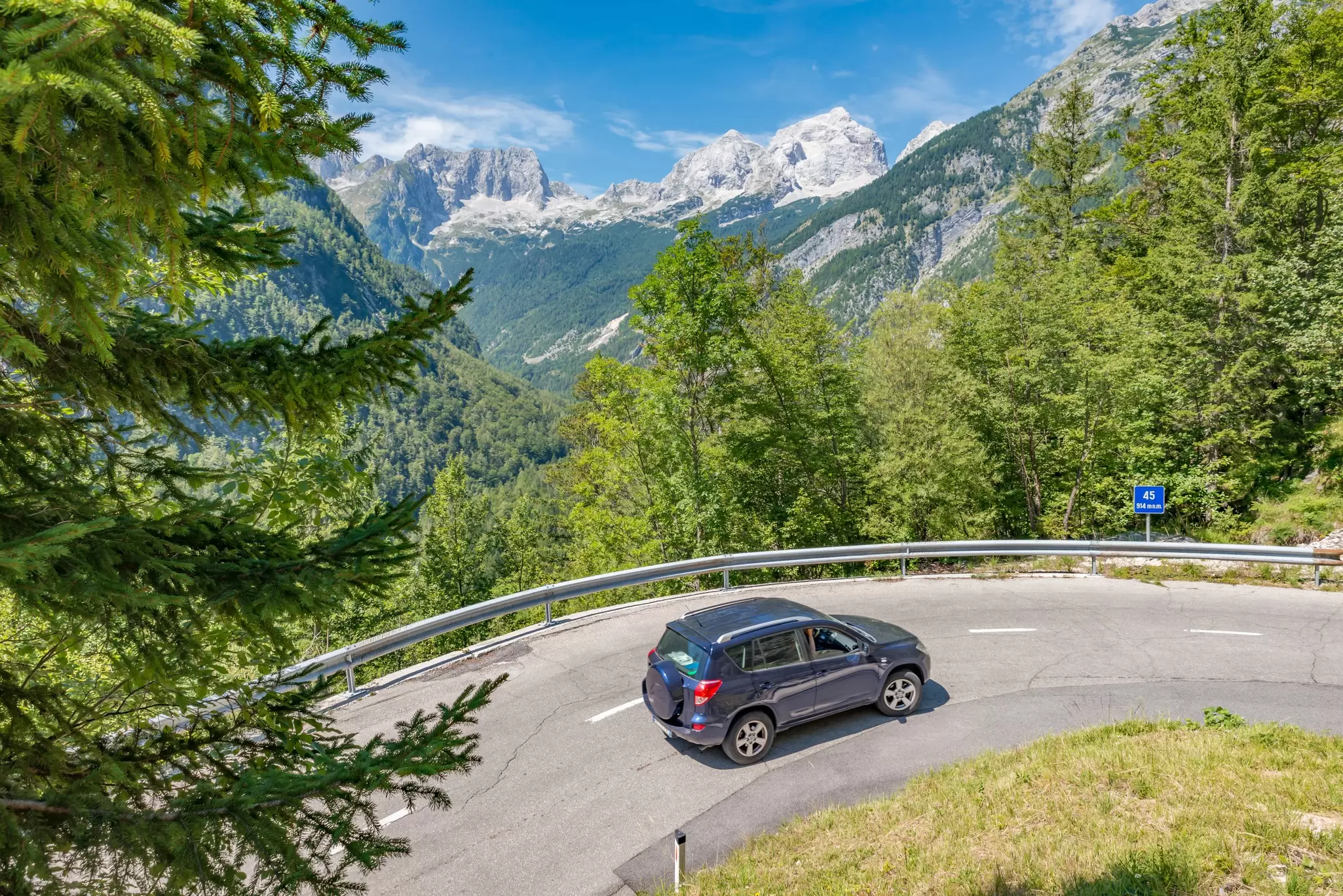 Take a driving or cycling tour through Slovenia with these top routes © Adam Wrobel / Shutterstock