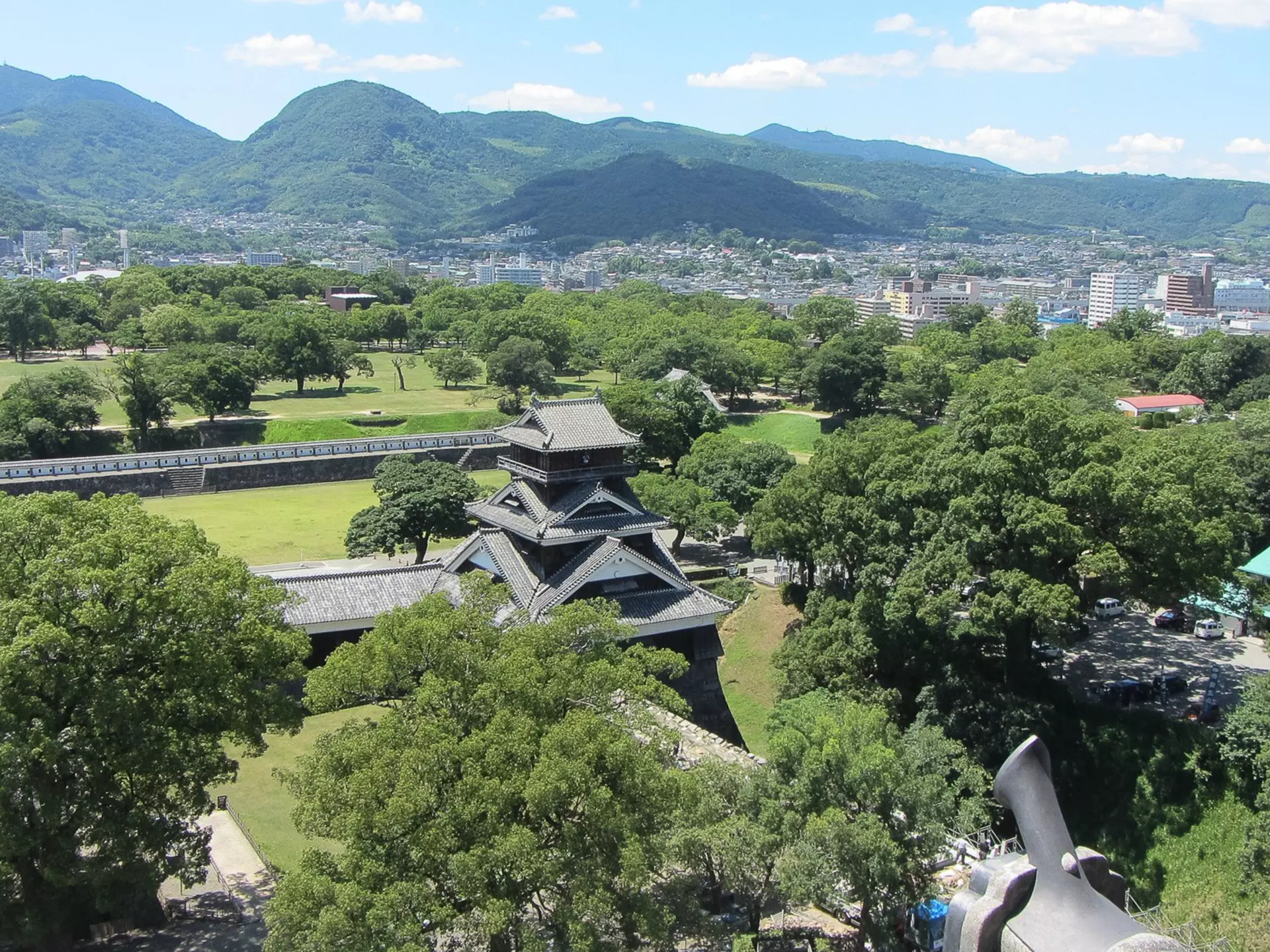 A view looking northwest of Kumamoto Japan taken from the Kumamoto Castle.
529560849
Kumamoto Prefecture, Edo Period, Samurai, East Asian Culture, Nostalgia, History, Japanese Culture, Cultures, Famous Place, Construction Industry, Architecture, Urban Scene, Outdoors, Image, Japan, Asia, Roof, Built Structure, blue sky, japanese-style, kumamoto-jo, Kumamoto Castle, Kumamotojo