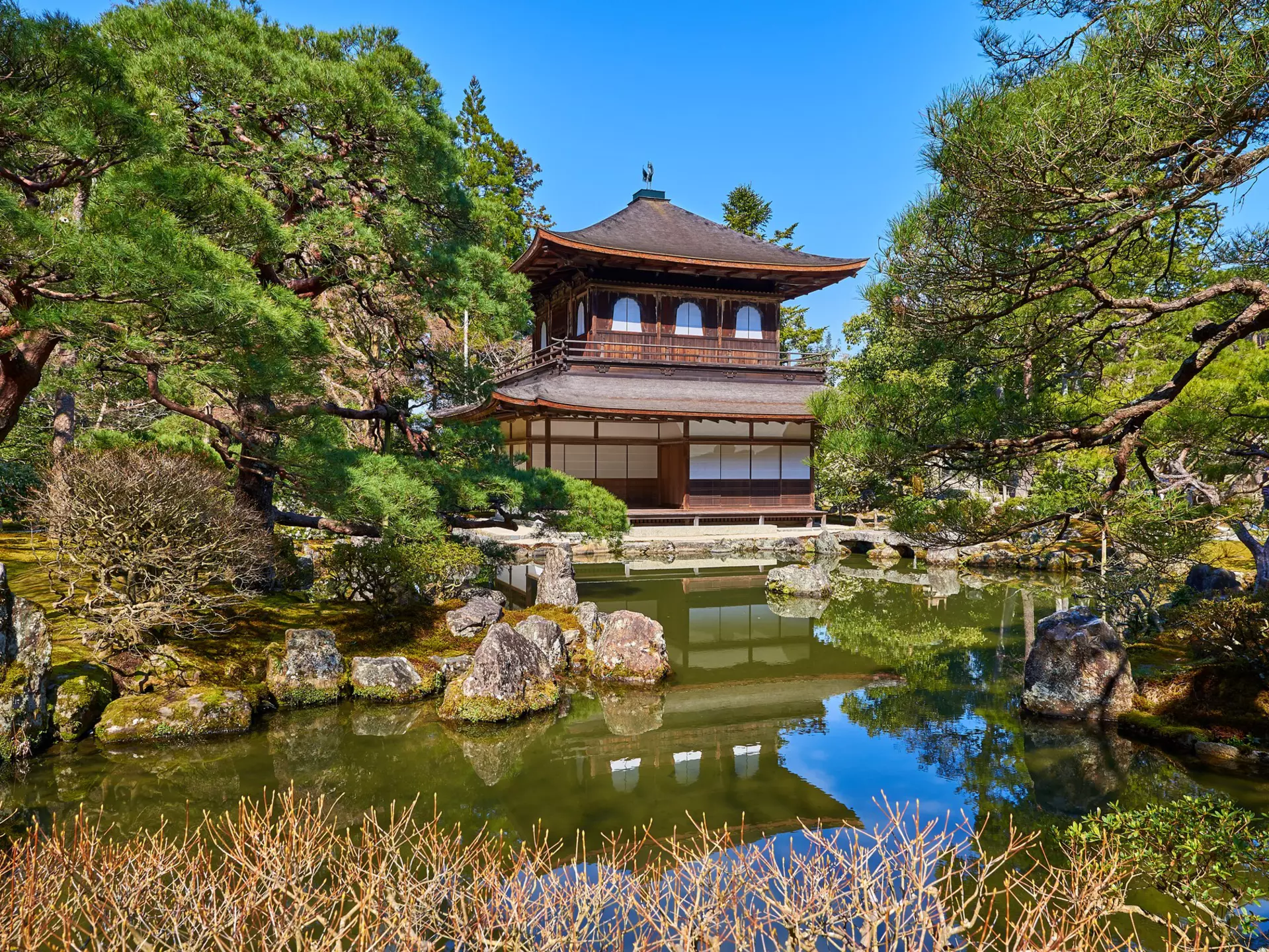 Lake of Ginkaku-ji temple in Kyoto. mjols84/Shutterstock