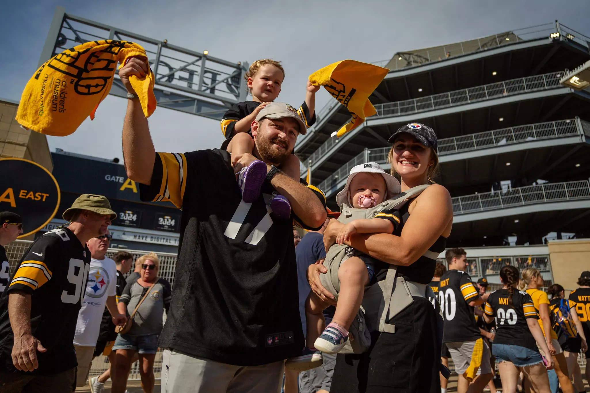 Steelers fans in Pittsburgh, PA. Acrisure Stadium, Steelers Stadium.