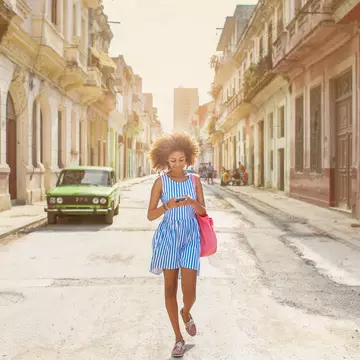 Make the most out of your time in Havana with this guide to planning, etiquette and safety © JulieanneBirch / Getty Images